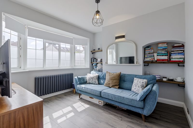 Living Room- click for photo gallery